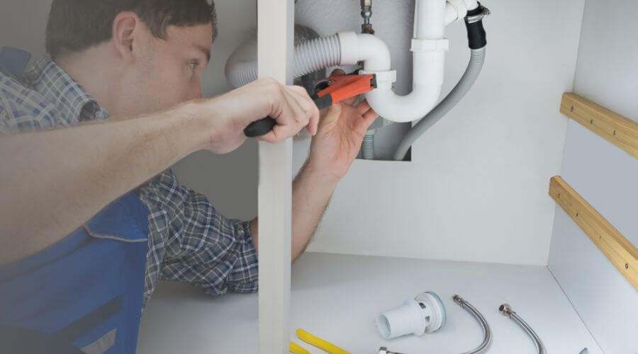 Expert burst pipe repair services in Bajadero, PR